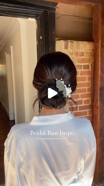 Korean Hairdo Wedding, Wedding Hair Updo Front View, Low Bun Wedding Hair With Veil, Bridal Updo With Veil, Low Updo, Bridal Bun, Bridal Hair Buns, Hairdo Wedding, Low Bun