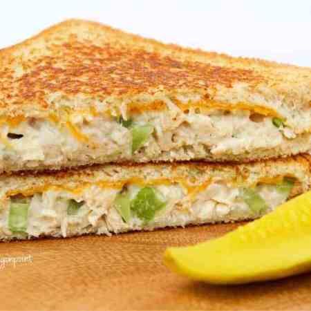 Tuna Melt – Weight Watchers Freestyle Ww Lunch Ideas, Ww Lunch, Weight Watchers Lunches, Ww Recipe, Honey Bread, Tuna Melt, Weight Watchers Recipes Desserts, Weight Watchers Chicken, Ww Freestyle