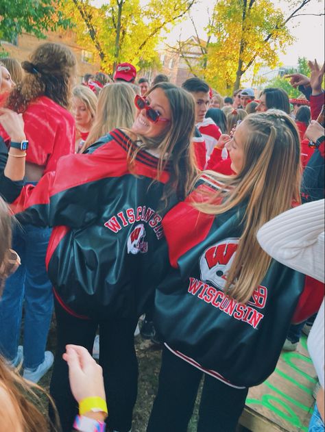 Game Day Outfit Wisconsin, University Of Wisconsin Madison Game Day Outfits, University Of Wisconsin Madison Game Day, Uw Madison Game Day, Wisconsin Game Day, Wisconsin Madison University, College Gear Outfits, Uw Madison Game Day Outfits, Wisconsin Game Day Outfit