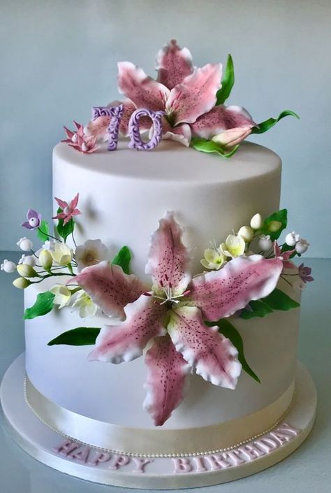 Stargazer Lily Lily Flower Cake, Lily Birthday Cake, 1 Tier Cake, Lily Cake, Tiered Cake Design, Cake With Flowers, Birthday Cake With Flowers, 16 Birthday Cake, Candy Cakes