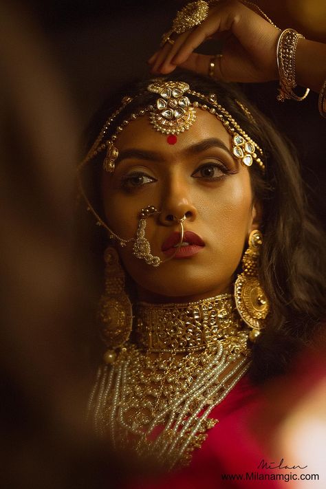 Best Bridal Makeup | KohlEyes to BerryLips | Portfolio Indian Bridal Aesthetic Photography, Indian Bridal Minimal Makeup, Indian Editorial Shoot, Indian Editorial Makeup, Red Saree Wedding, Indian Bride Makeup Photography, Bengali Bridal Makeup, Best Bridal Makeup, Chic Makeup