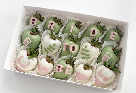 Bride Strawberries, Bride Chocolate Covered Strawberries, Will You Be My Bridesmaid Chocolate Strawberries, Bridal Shower Chocolate Covered Strawberries, Chocolate Pucks, Chocolate Covered Strawberries Bridal, Bride And Groom Strawberries, Bride To Be Theme, Strawberry Boxes