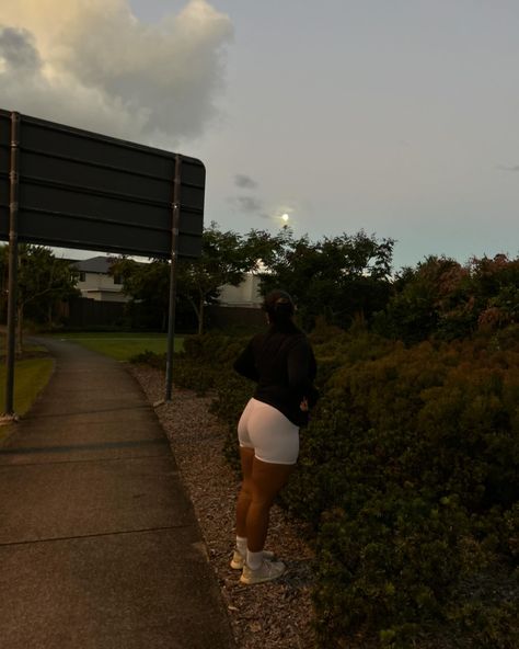 Maybe you just need girlhood time & a pretty view of the moon🤍 Excersise Aesthetic Girl Black, Notion Pics, Walking Aesthetic, Pretty View, Vacation Outfits Women, Girl Problems, Girl Running, 2025 Vision, Vacation Outfits