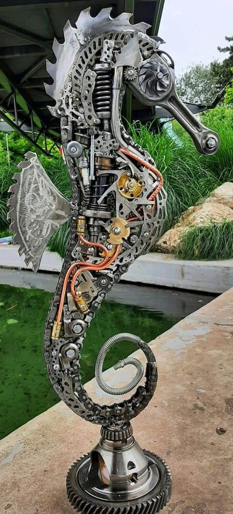 Steampunk Art Sculptures & Statues, Metal Seahorse, Seahorse Sculpture, Junk Metal Art, Steampunk Animals, Sea Sculpture, Collage Sculpture, Heavy Metal Art, Sculpture Art Clay