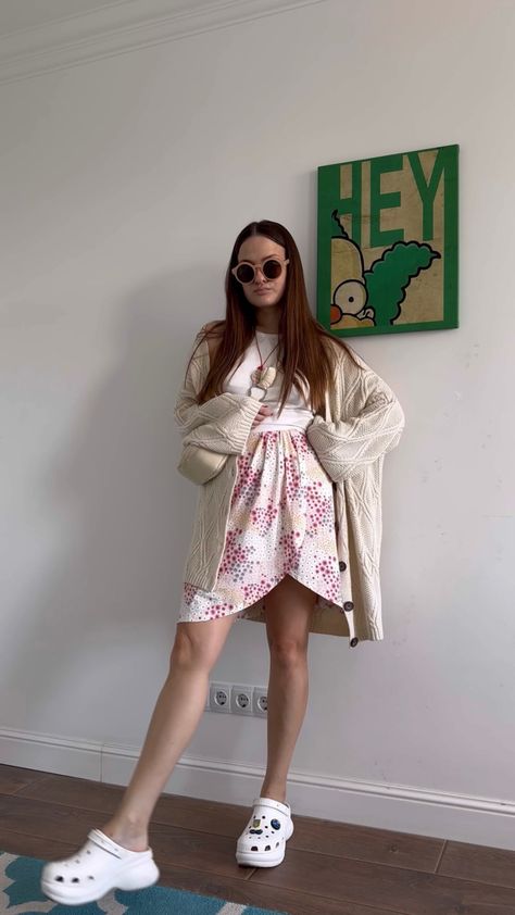 Floral Dress With Clogs, Chunky Crocs Outfit, Crocs Bae Clog, Crocs Bae Clogs, How To Wear Crocs, Crocs Bae, Bae Clog, Croc Outfits, Crocs Outfit