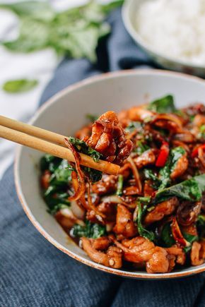 Thai Chicken Stir-fry with Basil & Mint, by thewoksoflife.com Thai Chicken Stir Fry, Thai Takeout, Fried Basil, Chicken Basil, Thai Food Recipes, Fry Chicken, Thai Street Food, Thai Basil, Thai Chicken