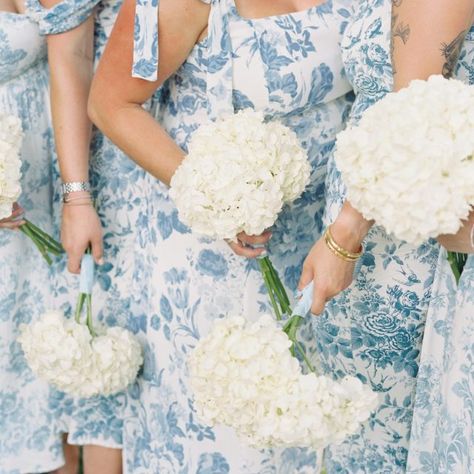 Coastal Bridesmaid Dresses, Bridesmaid Proposal Blue, Reformation Bridesmaids, French Blue Bridesmaid Dress, Hydrangea Bridesmaid Bouquet, French Blue Wedding, Chinoiserie Wedding, Woodland Wedding Inspiration, Money Wedding