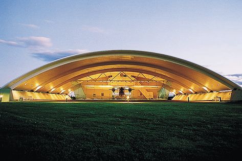 Kingsford Smith Memorial- Noel Robinson Architects The external form of the museum was inspired by a traditional aircraft hangar shape – an appropriate resting place for the vintage Southern Cross aeroplane. Hanger Homes Airplane, Hangar Architecture, Aircraft Hanger House, Airplane Hanger House, Plane Hangar, Airplane Hangar Design, Hangar House, Aircraft Hangar Design, Aircraft Hanger