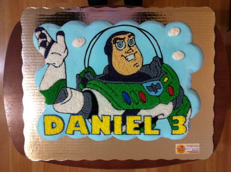 Buzz Lightyear cupcakes cake Buzz Lightyear Cupcake Cake, Buzz Lightyear Cupcakes, Lightyear Cupcakes, Slab Cake, Pastel Cupcakes, Story Birthday, Toy Story Birthday Party, Cupcakes Cake, Toy Story Birthday