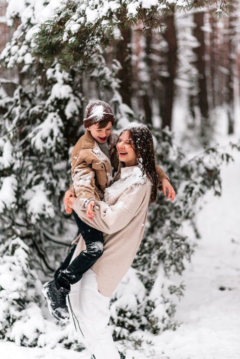 Mother and son Winter Photoshoot Mom And Son, Mom And Son Photo Ideas, Son Photo Ideas, Snow Photos, Christmas Pics, Snow Forest, Mom And Son, Forest Photos, Photos Inspo