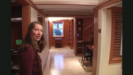 Video Vault: Sarah Susanka’s Not-So-Big House Tour - Fine Homebuilding Not So Big House Ideas, Sarah Susanka, Not So Big House, Fine Homebuilding, Comfortable Home, Big House, Shelf Display, Model Home, House Projects