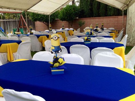 Twin Minions | CatchMyParty.com Minion Baby Shower, Baby Shower Table Cloths, Minion Baby, Baby Shower Themes Neutral, Baby Shower Table Centerpieces, Minions Birthday, Minions Party, Trendy Baby Shower Themes, Mickey Theme