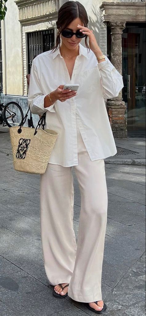 Italian Fashion Street, Outfits Modest, Modest Summer Outfits, Chique Outfits, Office Outfits Women, Wedding Hijab, Wedding Fall, Minimalistic Style, Looks Chic