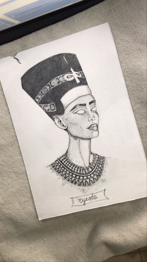 Pyramids Drawing Sketch, Ancient Egypt Sketch, Ancient Egypt Drawing, Egypt Sketch, Nefertiti Drawing, Egyptian Art Drawing, Egypt Goddess, Egyptian Drawings, Aesthetic Sketch