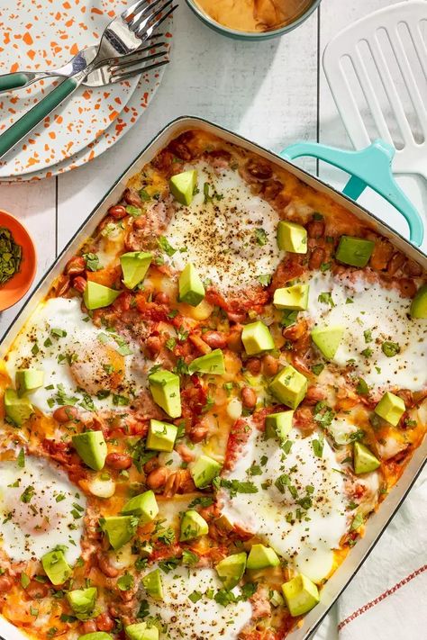 Huevos Rancheros Casserole Recipe Huevos Rancheros Casserole, Huevos Rancheros Breakfast, Hardy Meals, Huevos Rancheros Recipe, Breakfast Casseroles, Big Breakfast, My Breakfast, Recipe Blog, Bean Casserole