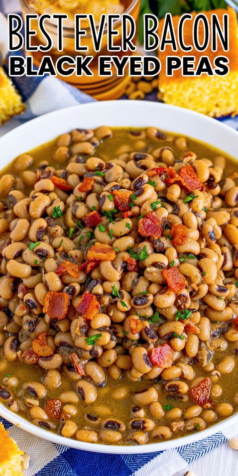 Bacon Black Eyed Peas are a New Year's tradition that'll bring you luck all year long! Tender, flavorful beans & bacon are a perfect pair! #BreadBoozeBacon #blackeyedpeas #bacon #beans #sidedish #comfortfood #southernfood #newyears #newyearsday Frozen Black Eyed Peas Recipe, Black Eyed Peas Recipe Bacon, Black Eyed Peas New Years, Black Eyed Peas Recipe Crock Pot, Peas With Bacon, Blackeyed Pea Recipes, Cooking Black Eyed Peas, Bacon Beans, Canned Beans Recipe