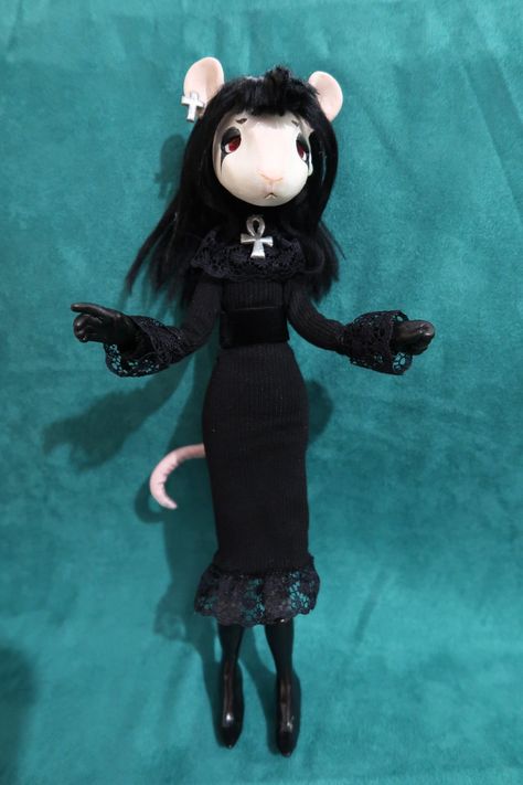 Rattus Rattus, Doll Plushies, Gothic Dolls, Ooak Art Doll, Arte Inspo, Doll Repaint, Pretty Dolls, Ooak Dolls, Custom Dolls