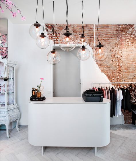 interiorarchitecture | LOF FASHIONSTORE Clothing Boutique Interior, Boutique Clothing Store, Store Design Boutique, Salon Suites, Boutique Decor, Shop Front Design, Boutique Interior, Store Design Interior, Store Interior