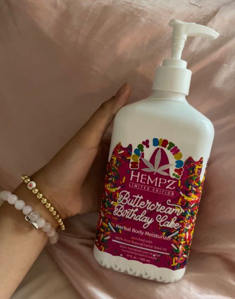 Hempz buttercream birthday cake lotion Birthday Cake Lotion, Cake Lotion, Pink Aesthetic Soft, Vanilla Lotion, Cream Birthday Cake, Hempz Lotion, Buttercream Birthday Cake, Barbie Hairstyle, Shower Tips