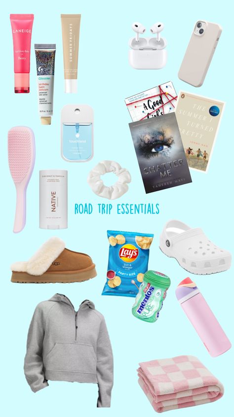 road trip essentials 🚘🏞️🏜️ Summer Camp Outfits, Summer Road Trip Essentials, Road Trip Bag, Road Trip Kit, School Backpack Essentials, Human Body Drawing, Backpack Essentials, High School Survival, Road Trip Snacks