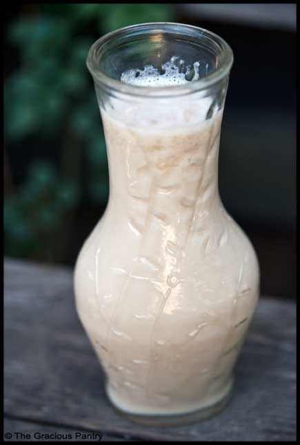 Clean Eating Coffee Creamer!?!!  I may have just died and gone to heaven!! Clean Coffee Creamer, Non Dairy Coffee Creamer, Homemade Coffee Creamer, Coffee Creamer Recipe, Creamer Recipe, Clean Eating Breakfast, Coffee Creamer, Soy Milk, Coffee Love