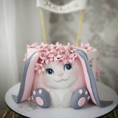 Easter Strawberries, Ombre Ruffle Cake, Easter Food Ideas, Cute Easter Desserts, Bunny Birthday Cake, Cake Design Ideas, Easy Easter Treats, Easter Snacks