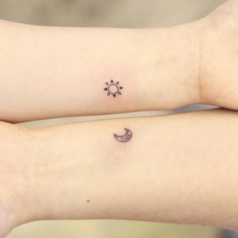 Moon Tattoo Couple, Minimalist Matching Tattoos, Matching Sun And Moon Tattoo, Tattoo For Couple, Moon Sun Tattoo, Sun And Moon Tattoo, Tattoo Couple, Couple Tattoos Unique, Aesthetic Tattoos