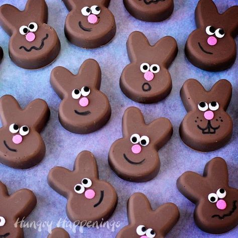 The Best 35+ Easter Treats - A Hundred Affections Easter Candy Recipes, Easter Foods, Easter Snacks, Easter Sweets, Easter Baking, Easter Goodies, Easter Eggs Chocolate, Easter Parade, 2 Ingredient