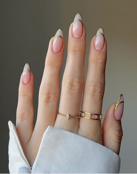 Gold Nail Designs, Subtle Nails, Work Nails, Casual Nails, Elegant Nails, Chic Nails, French Tip Nails, Gold Nails, Cute Acrylic Nails