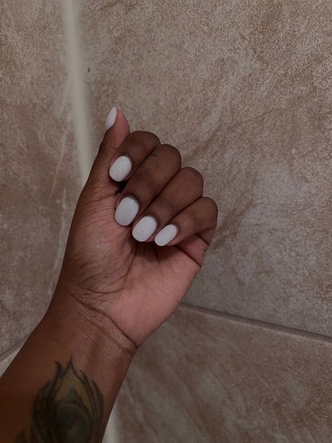 Short Oval Nails w/ funny bunny dipping powder. 🤍 Follow me on IG for more: Key_gotit Funny Bunny Dip Powder Nails, Squoval Gel Nails, Oval Short Nails, Funny Bunny Nails, Rounded Acrylic Nails, Short Oval Nails, Bunny Nails, Squoval Nails, Funny Bunny