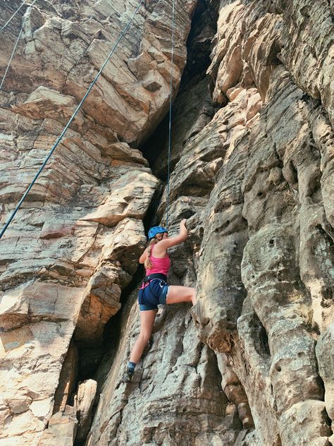 Rock Climbing Outdoor, Outdoor Climbing Aesthetic, Outdoor Sports Aesthetic, Rock Climbing Gym Aesthetic, Climbing Mountains Aesthetic, Climb A Mountain, Outdoor Rock Climbing, Climb The Mountain, Rock Climbing Astethic