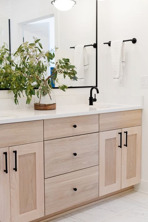 Wood Vanity Bathroom Gold Hardware, Wood Vanity White Countertop, Bathroom Wood Cabinets White Counter, Bathroom Floors With Wood Vanity, Light Wood Cabinet Bathroom, Pickled Oak Bathroom Vanity, White Oak Vanity Black Hardware, White Oak Cabinets In Bathroom, Wood Cabinets White Counter Bathroom