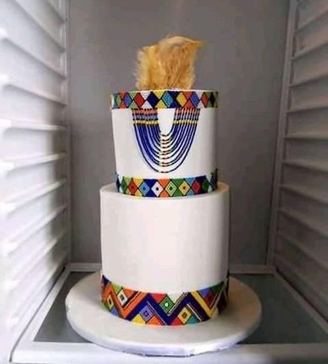 African Cake Design, Zulu Traditional Wedding Cakes, Stork Recipes, African Wedding Cakes, Zulu Traditional Wedding, African Cake, African Wedding Theme, Cake Sizes And Servings, African Inspired Wedding