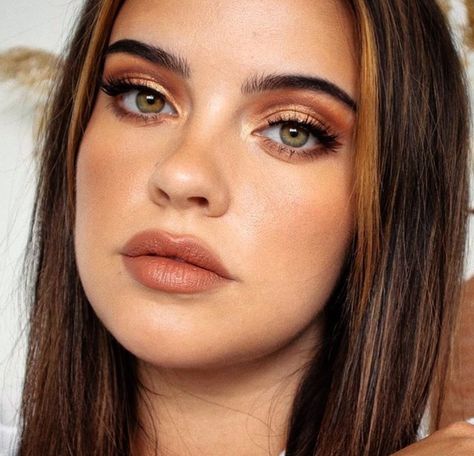 Bronze Look Make Up, Makeup Olive Skin Green Eyes, Bronze Copper Makeup, Make Up For Peach Color Dress, Coral Smokey Eye, Amber Makeup Look, Make Up For Olive Skin And Green Eyes, Bronze Wedding Makeup Brides, Cinnamon Dress Makeup