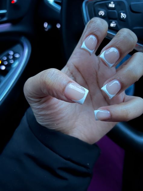 Short Chunky Nails, Short Vacation Nails Black Women, Overlay French Tip Nails, Short Simple Nails Acrylic, Short Basic Acrylic Nails, Short White Tip Acrylic Nails, Really Short French Tip Nails, French Tip Manicure Ideas, French Tip Shorties