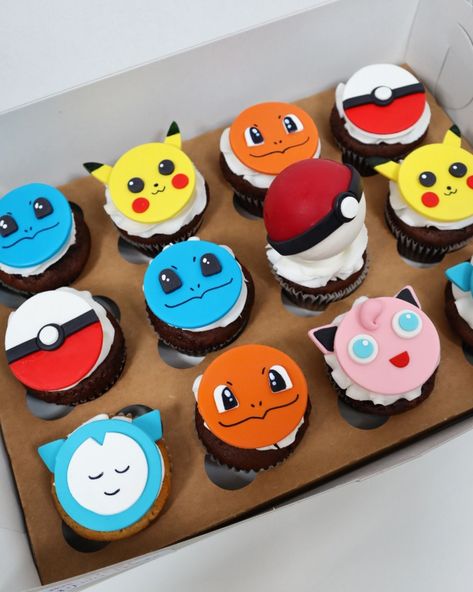 Pokémon theme cupcakes! 🧁🧁❤️💛🖤 #pokemoncupcakes #pikachucupcakes #vegancupcakes Pokemon Cupcake Ideas, Pokemon Muffins, Diy Pokemon Cupcakes, Pokemon Cake With Cupcakes, Pokemon Birthday Cupcake Cake, Pokemon Theme Cupcakes, Pikachu Cupcakes, Pokeball Cupcake Cake, Pokémon Cupcakes