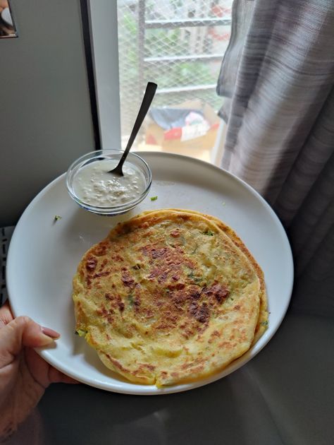 Home made food Aloo Ka Paratha, Aloo Paratha, Home Made Food, Perfect Life, Homemade Recipes, Home Made, Food To Make, Quick Saves