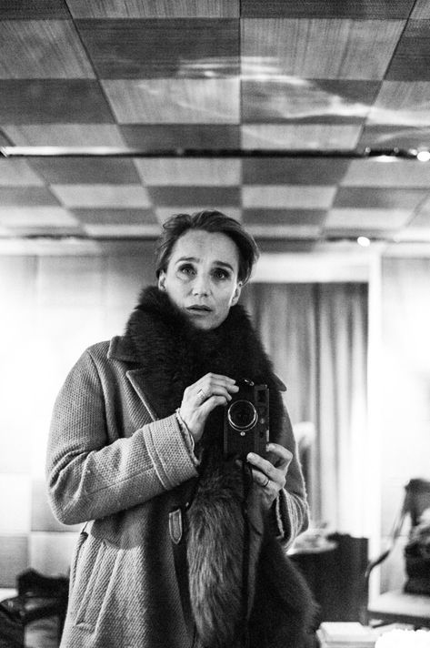 Kristin Scott, Kristin Scott Thomas, Scott Thomas, Helena Bonham Carter, Famous Photographers, National Portrait Gallery, Paying Attention, Work Inspiration, My Favorite Image