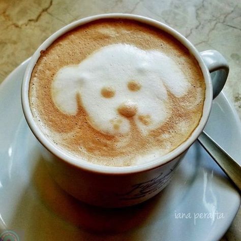 Pin for Later: This Animal Latte Art Is Almost Too Cute to Drink Cappuccino Art, Coffee Vs Tea, Coffee Latte Art, Dog Cafe, Coffee Queen, Cappuccino Machine, Cafe Art, Drop Shadow, Cafe Latte