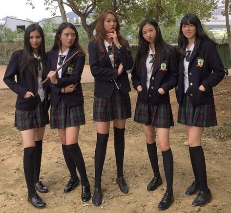 Japan School Uniform, Outfits For Highschool, Private School Uniforms, School Outfits Highschool, Uniform Outfits, High School Uniform, School Uniform Fashion, School Uniform Outfits, 일본 패션