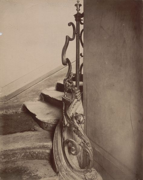 Eugène Atget. 91, rue de Turenne. 1911. Albumen silver print. 8 3/8 × 6 11/16 (21.3 × 17 cm). Abbott-Levy Collection. Partial gift of Shirley C. Burden. 1.1969.2073. Photography Eugene Atget, Ivy House, Old Paris, History Of Photography, Metal Works, French Photographers, Documentary Photography, Belle Epoque, White Photography