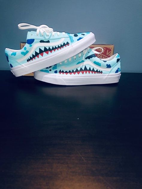 Bape Vans, Cool Vans Shoes, Hypebeast Outfit, Vans Shoes Fashion, Customised Vans, Hyper Beast, Custom Vans Shoes, Air Force Shoes, Old Skool Vans