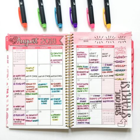 4 Tips For Getting Organized with Bloom Daily Planners - Tombow USA Blog Daily Planners Ideas, Bloom Planner Ideas, How To Organize Your Planner, Calendar Organization Ideas, Monthly Planner Organization, Planner Organization Ideas, Planner Organization College, Organized School, Agenda Planner Organization