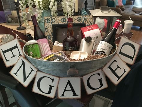 Engagement Gift Baskets For Couples, Newly Engaged Gift Basket, Engagement Present Ideas For Best Friend, Engagement Basket Ideas, Engagement Gift Basket, Engaged Banner, Engagement Basket, Engagement Gift Baskets, Luxury Laundry