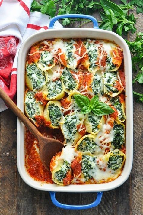 Vegetarische Diners, Spinach Stuffed Shells, Vegetarian Recipes Dinner Healthy, Healthy Vegetarian Dinner, Diner Recept, Health Dinner, Tasty Vegetarian Recipes, Vegetarian Dinners, Health Dinner Recipes