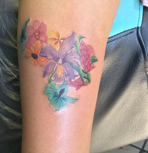 Venezuela Boho Tattoos, Back Of Shoulder Tattoo, Rainbow Dash, Shoulder Tattoo, Future Tattoos, Ink Art, Pin Collection, Tattoos And Piercings, Watercolor Tattoo