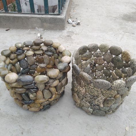 Garden Stones Ideas, Decorative Rocks In Vase, Projects With Rocks, Diy Pebble Pot, Pebble Pot, Crafts With Crystals Pots & Planters, Furniture Of Rocks Christals, Paint Stone, Diy Garden Decor Projects