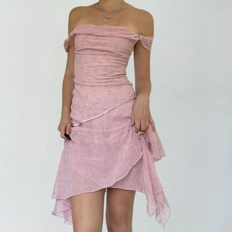 Assymetrical Prom Dress, 2000s Asymmetrical Dress, Pink Layered Outfit, Pastel Pink Dress Aesthetic, Y2k Birthday Dress, Pink Coquette Dress, Y2k Pink Dress, Early 2000s Dresses, Sheer Pink Dress