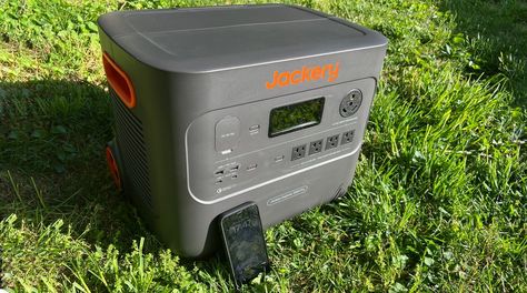 Jackery Solar Generator 3000 Pro review: Lots of portable power, with lots of weight | AppleInsider Weekend Camping Trip, Off Grid Power, Power Out, Solar Generator, Portable Power Bank, Power Outage, Used Tools, Power Station, Off Grid