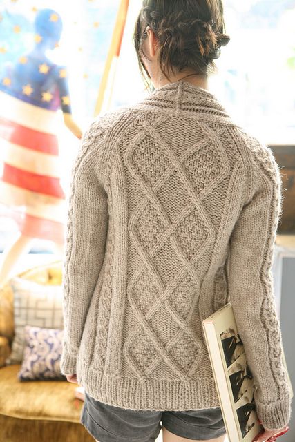 Aidez - A fitted cardigan with traditional Aran texture - There are some corrections regarding the lattice crossings on the back - by Cirilia Rose Free Aran Knitting Patterns, Aran Sweaters, Aran Knitting, Aran Jumper, Aran Cardigan, Aran Knitting Patterns, Jumper Knitting Pattern, Aran Sweater, How To Purl Knit